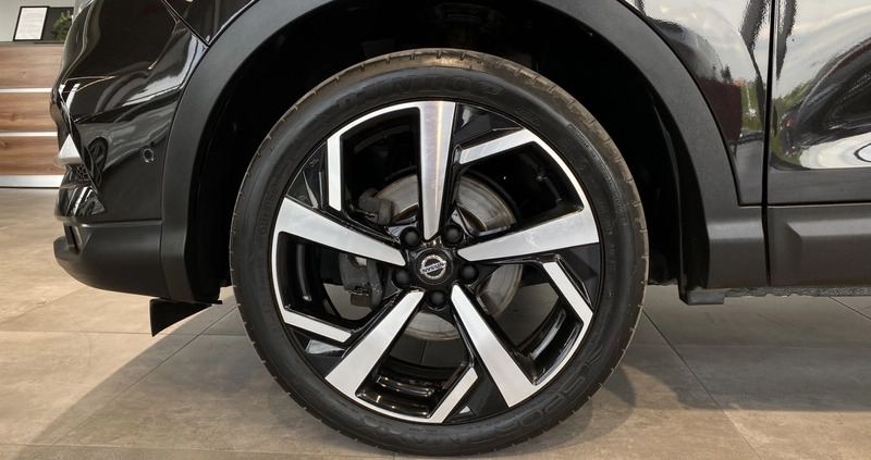 Nissan Qashqai cena 69900 przebieg: 116800, rok produkcji 2018 z Zwierzyniec małe 466